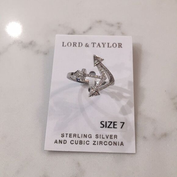 Cubic Zirconia Pointy Anchor Ring - Picture 1 of 2